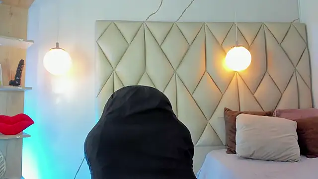 angelswets online show from April 10, 2:33 pm