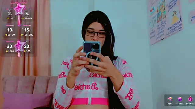 Snapshot of bimbocurvysex chatting on February 8, 11:24 pm bimbocurvysex online show from February 8, 11:24 pm