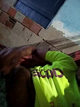 Snapshot of 68_Toni chatting on October 19, 3:40 am 68 Toni online show from October 19, 3:40 am