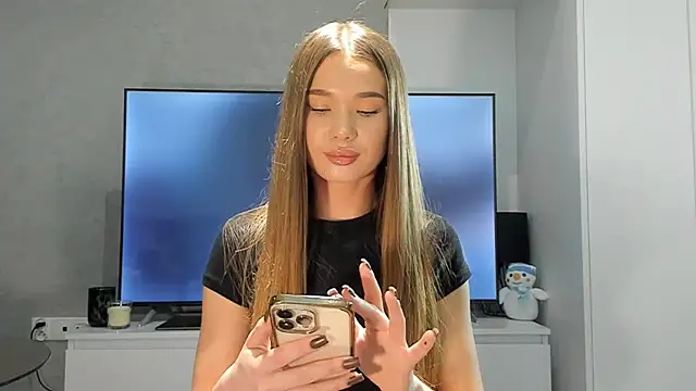 Snapshot of predatory_fury chatting on February 7, 8:20 pm predatory fury online show from February 7, 8:20 pm