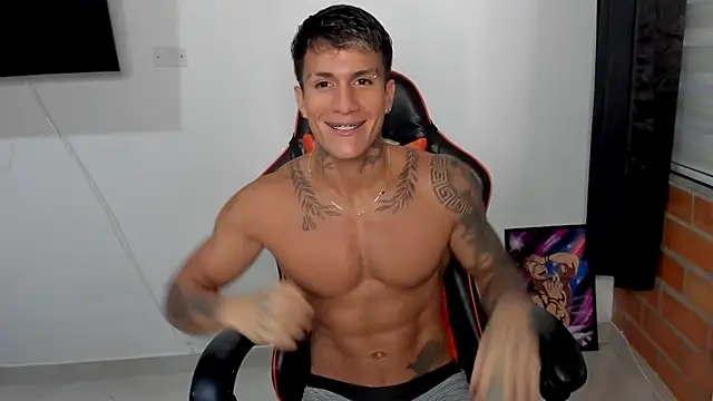 pettergrey1 online show from October 22, 10:42 pm