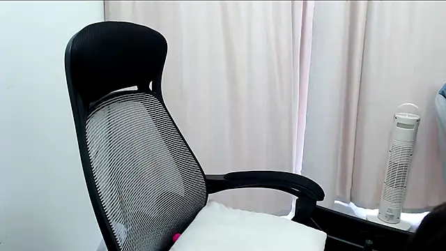 Liliya-77 online show from April 8, 5:40 am