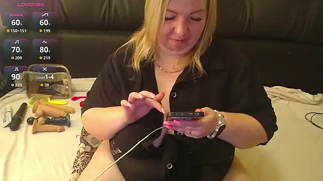 Snapshot of MARGARET_gem chatting on May 14, 3:19 pm MARGARET gem online show from May 14, 3:19 pm