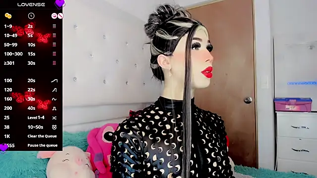 Snapshot of New_Doll chatting on January 31, 7:08 pm New Doll online show from January 31, 7:08 pm