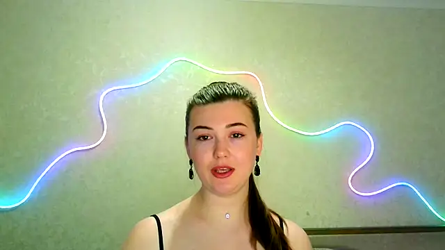 SeductiveTati online show from April 9, 9:20 pm