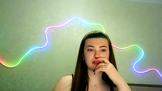 Snapshot of SeductiveTati chatting on May 30, 9:12 pm SeductiveTati online show from May 30, 9:12 pm