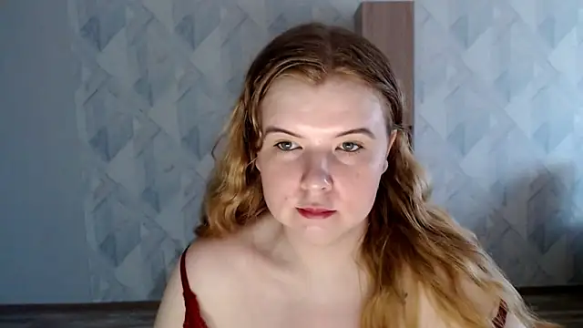 Snapshot of Melina_Hot9 chatting on June 5, 3:13 am Melina Hot9 online show from June 5, 3:13 am