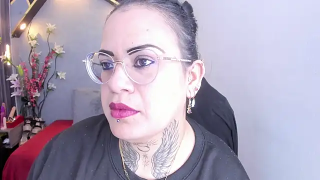 Snapshot of brigittemiller chatting on May 29, 1:47 am brigittemiller online show from May 29, 1:47 am