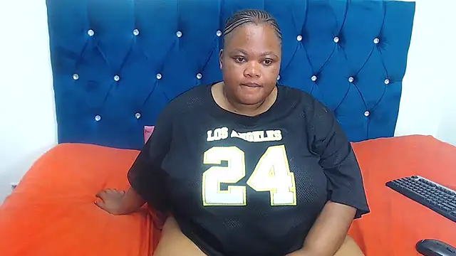 Snapshot of ANALDESTROYERxxxx chatting on December 4, 12:30 am ANALDESTROYERxxxx online show from December 4, 12:30 am