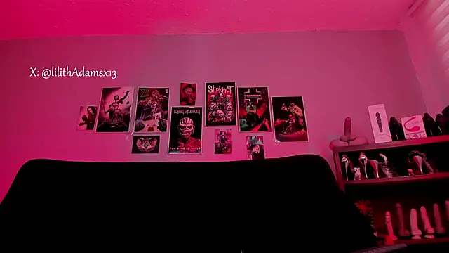 lilith-deveraux online show from October 27, 2:10 pm