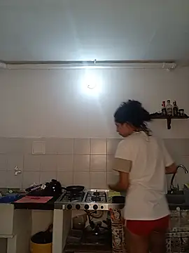 Snapshot of Karii-R chatting on July 24, 3:32 pm Karii-R online show from July 24, 3:32 pm