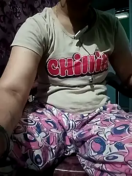 Snapshot of gunjan22 chatting on January 7, 7:10 am gunjan22 online show from January 7, 7:10 am