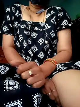 Snapshot of gunjan22 chatting on March 17, 5:12 am gunjan22 online show from March 17, 5:12 am