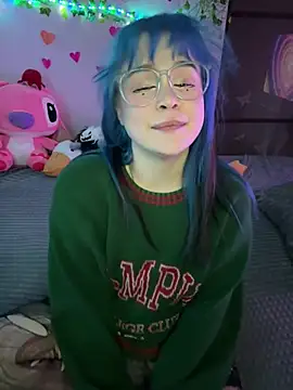 MaddisonHaas online show from April 5, 6:05 pm