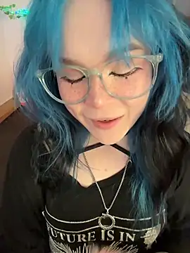 Snapshot of MaddisonHaas chatting on May 10, 1:27 pm MaddisonHaas online show from May 10, 1:27 pm
