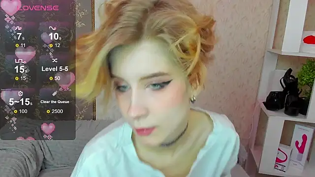 Angel Jules online show from January 25, 1:32 am