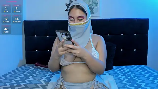 Snapshot of Marian_Boobs chatting on February 8, 10:51 pm Marian Boobs online show from February 8, 10:51 pm