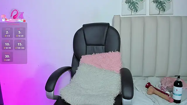 Snapshot of Marian_Boobs chatting on January 18, 7:28 pm Marian Boobs online show from January 18, 7:28 pm