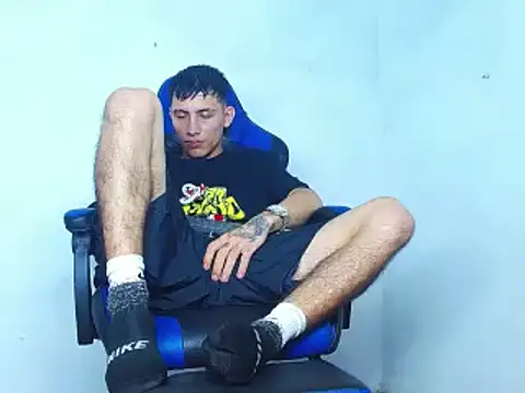 Snapshot of bab_boy_777 chatting on December 8, 5:29 am bab boy 777 online show from December 8, 5:29 am