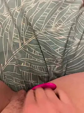 Snapshot of Sensolyss chatting on January 1, 6:59 pm Sensolyss online show from January 1, 6:59 pm