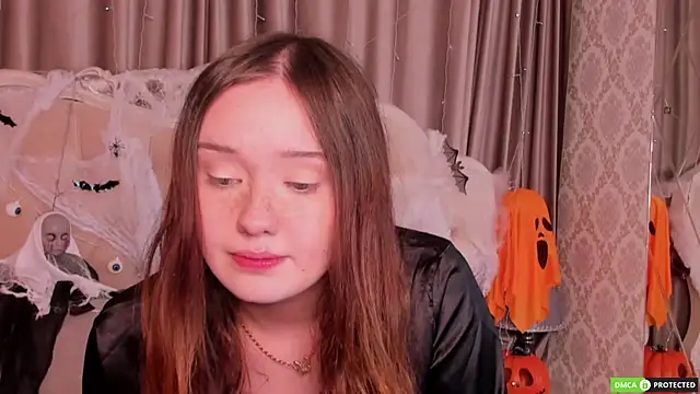 MiriaamWhite online show from October 19, 4:02 am