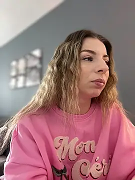 Mia Ethan online show from April 25, 7:44 am