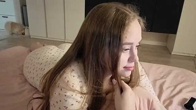 endlesssoffi online show from April 11, 7:51 pm