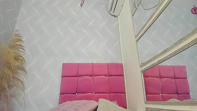 Snapshot of kayna_gomez chatting on March 3, 5:29 pm kayna gomez online show from March 3, 5:29 pm