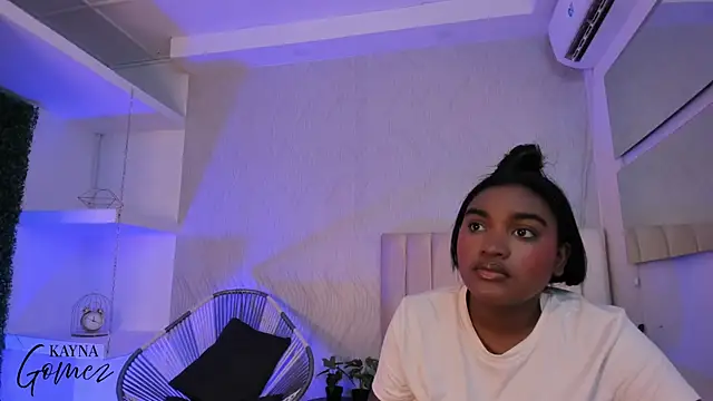Snapshot of kayna_gomez chatting on October 25, 7:30 pm kayna gomez online show from October 25, 7:30 pm