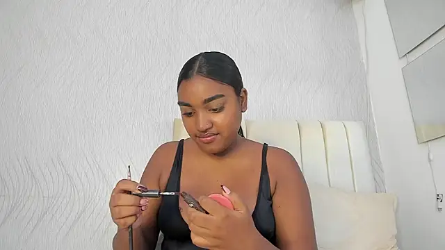 kayna gomez online show from March 15, 7:20 pm