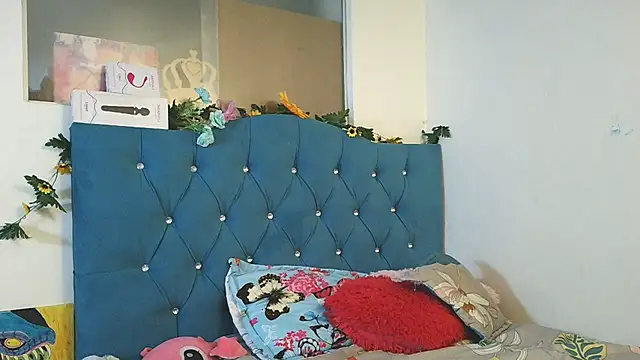 Milkdulce1 online show from December 20, 1:40 pm