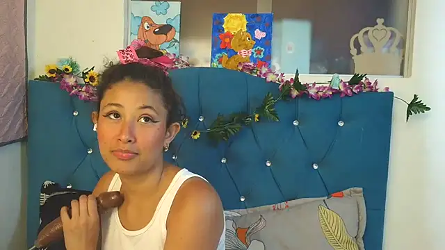 Milkdulce1 online show from April 17, 3:59 pm