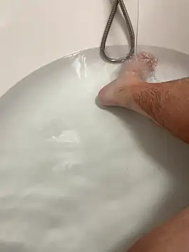 Snapshot of Hugo76578 chatting on September 22, 7:27 pm Hugo76578 online show from September 22, 7:27 pm