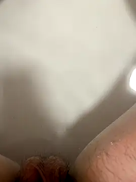 Snapshot of Hugo76578 chatting on November 7, 10:10 pm Hugo76578 online show from November 7, 10:10 pm