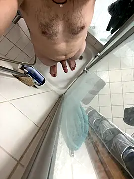 Snapshot of kareem0010 chatting on November 1, 4:53 pm kareem0010 online show from November 1, 4:53 pm