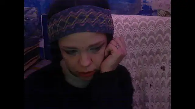 Snapshot of iva_spirit chatting on January 8, 11:32 am iva spirit online show from January 8, 11:32 am