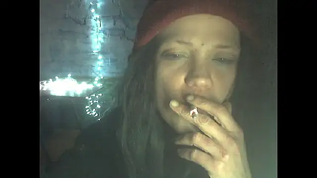 Snapshot of iva_spirit chatting on February 4, 7:44 pm iva spirit online show from February 4, 7:44 pm