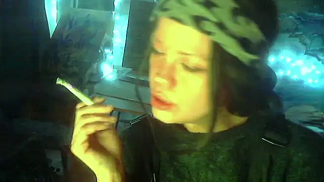 Snapshot of iva_spirit chatting on February 7, 10:41 pm iva spirit online show from February 7, 10:41 pm