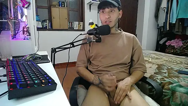 Snapshot of esjrobles chatting on January 14, 8:31 am esjrobles online show from January 14, 8:31 am