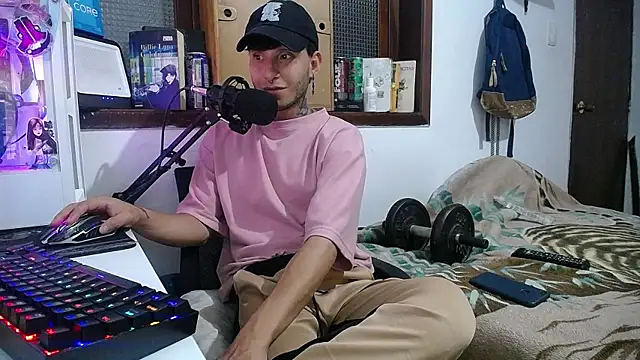 Snapshot of esjrobles chatting on January 29, 8:18 am esjrobles online show from January 29, 8:18 am