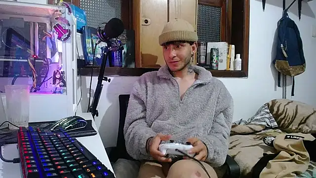 Snapshot of esjrobles chatting on January 31, 9:37 am esjrobles online show from January 31, 9:37 am