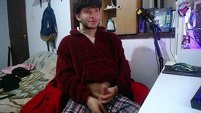 Snapshot of esjrobles chatting on February 23, 9:26 pm esjrobles online show from February 23, 9:26 pm