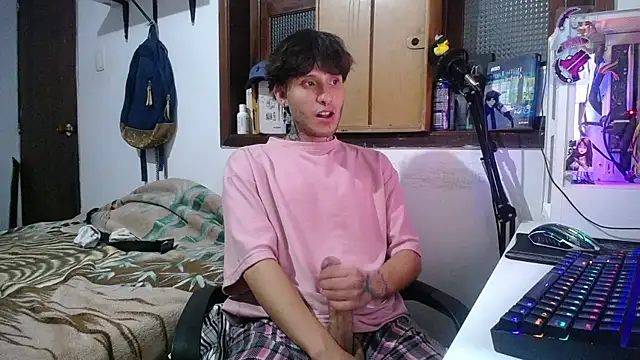 Snapshot of esjrobles chatting on March 7, 3:40 am esjrobles online show from March 7, 3:40 am