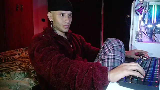 Snapshot of esjrobles chatting on March 18, 8:03 am esjrobles online show from March 18, 8:03 am