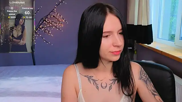 Snapshot of KarolinaBlacks chatting on June 14, 5:42 am KarolinaBlacks online show from June 14, 5:42 am