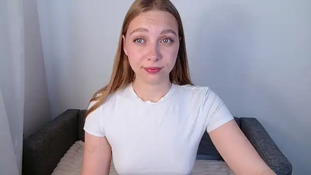 Snapshot of bellaa_love_ chatting on July 3, 12:50 am bellaa love online show from July 3, 12:50 am