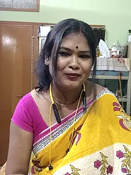 yoursweety09 online show from May 5, 6:43 am