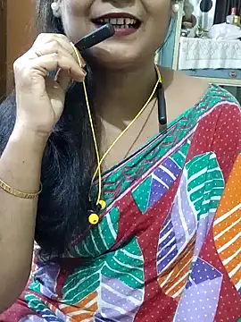 yoursweety09 online show from June 17, 7:00 am
