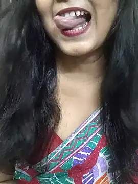 yoursweety09 online show from July 18, 7:34 am
