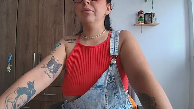 Vioolletta online show from April 16, 7:58 pm